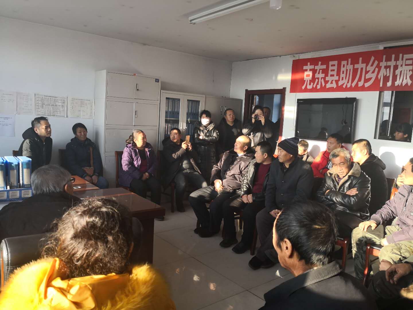 送法进乡村 普法正当时