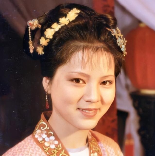 晴雯等人被撵是谁告的密？从李纨对袭人的一句评语可以看出端倪