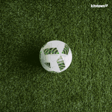 足球在草地上滚动是平移吗（初中物理11.1《功》知识梳理01：功的定义）