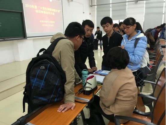 为什么一定要读985/211大学？过来人说出4点优势，真的太明显了