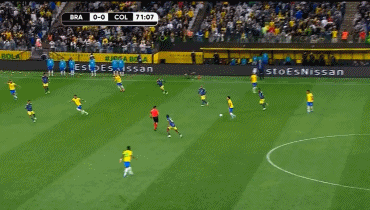 世界杯巴西对哥伦比亚内马尔（世预赛-内马尔助攻帕奎塔破门 巴西1-0哥伦比亚 12场不败提前出线）