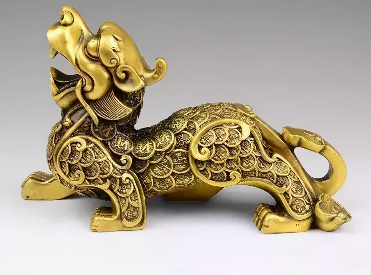 貔貅,招财守财的神兽(金貔貅应该配几个金珠) 第4张