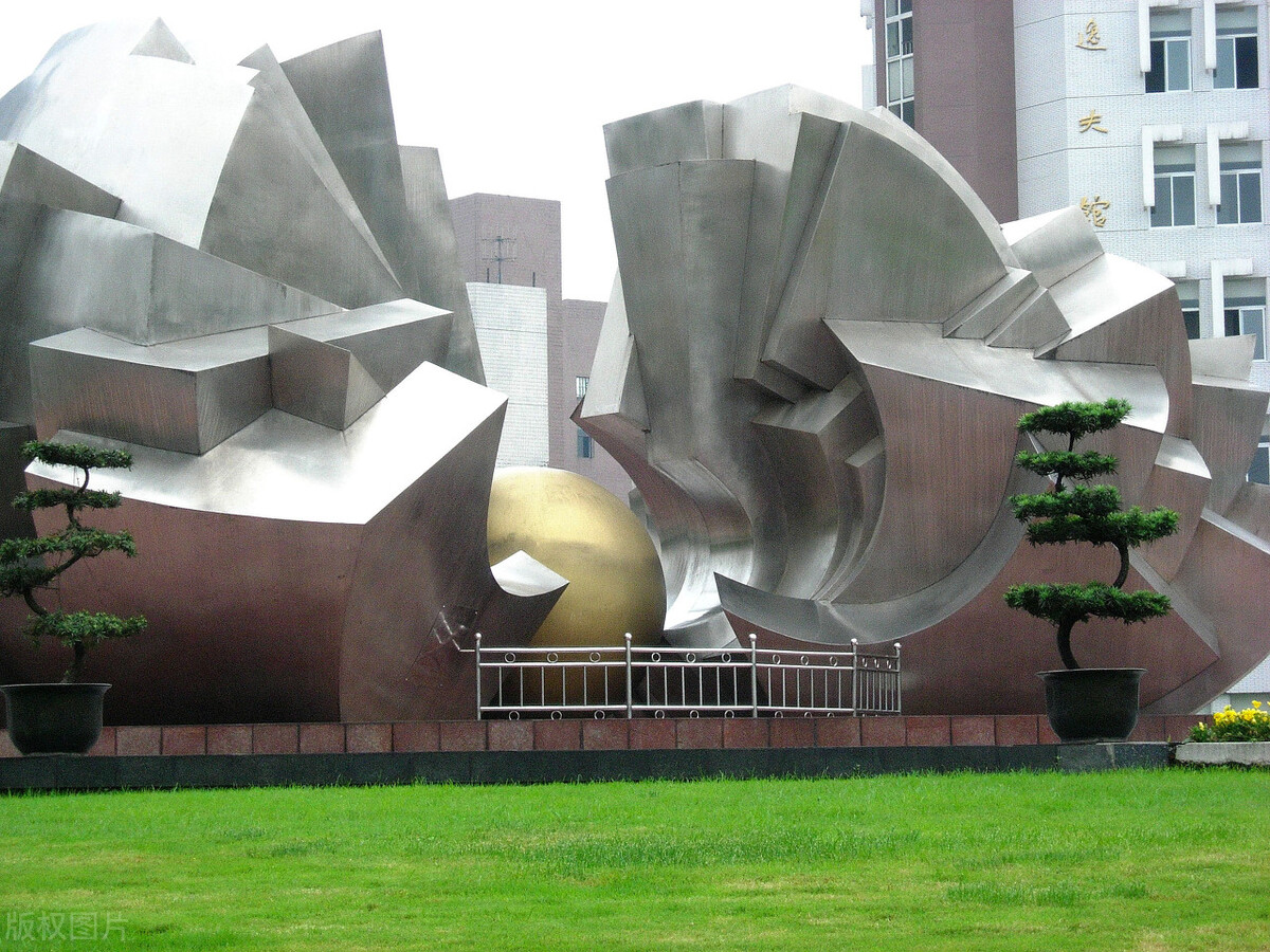 四川艺术类录取2.5万人，同济大学包揽美术类前二，西南交大爆冷