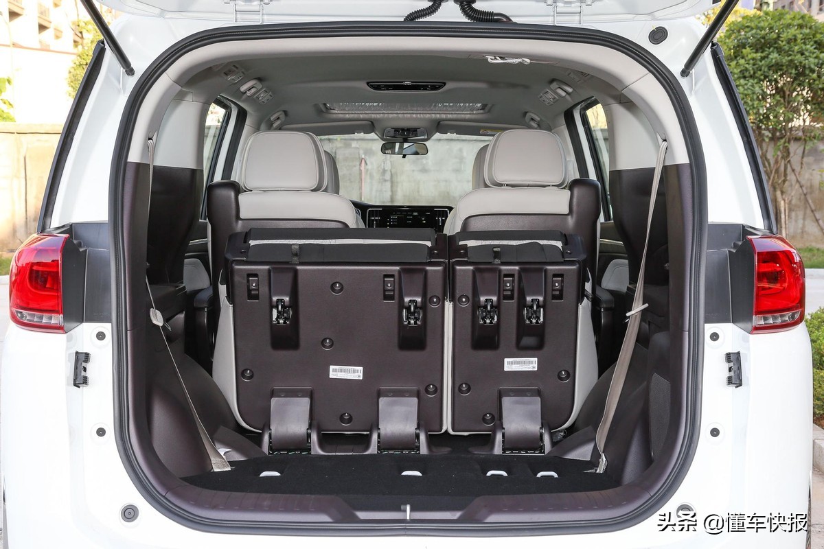 20万元级自主品牌MPV，荣威iMAX8与传祺M8怎么选？