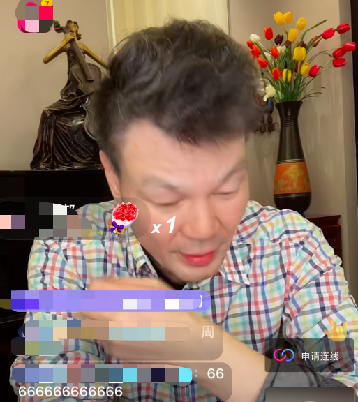 李彬直播首秀人气旺，儿子出镜长相神似爸爸，自曝没信心重返舞台