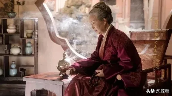 炉烟袅孤碧,云缕霏数千,焚一炉香窥尽古代文青的精致香生活