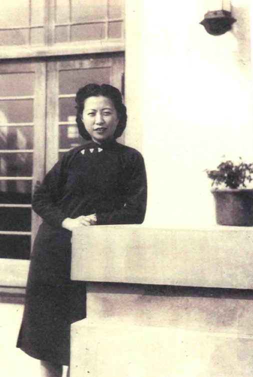 1934年，一女学生放弃明星梦，最终成了潜伏在蒋介石身边的听风者