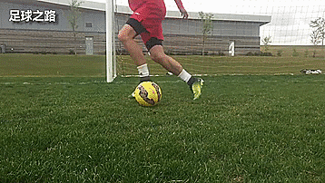足球运动员训练计划（29个足球步法训练以及训练计划）