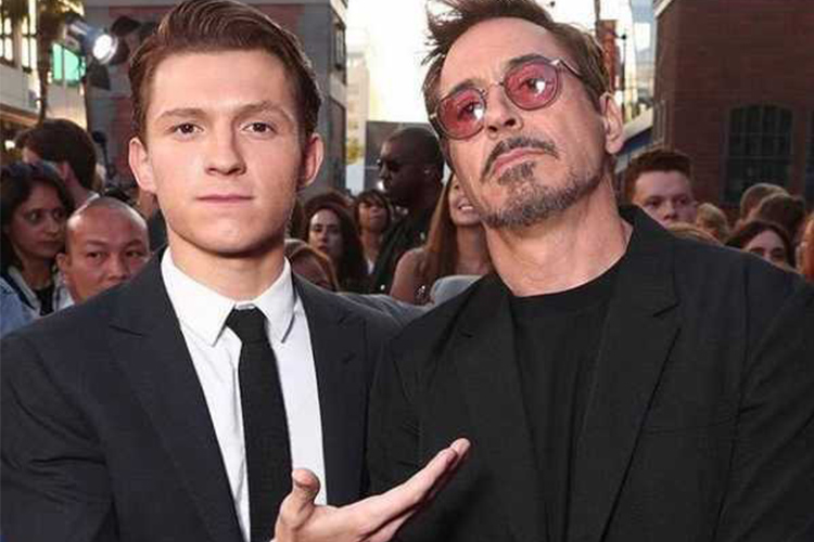 街头偶遇小罗伯特唐尼没想到啊堂堂钢铁侠竟穿的跟福娃一样