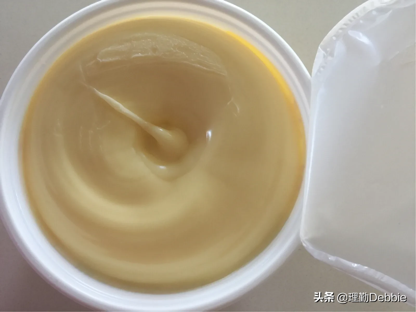 黄油的打发 烘焙入门必备 三个步骤完成 零失败做蛋糕秘诀大公开