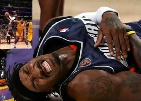 利文斯顿受了什么伤(NBA10大受伤镜头：利文斯顿受伤遭禁播，姚明恩师被重拳打出脑浆)