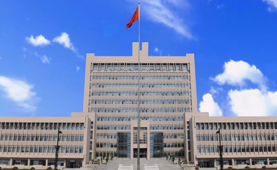 录取分数线较低的军校，发展前景一片光明，毕业后有机会拿铁饭碗