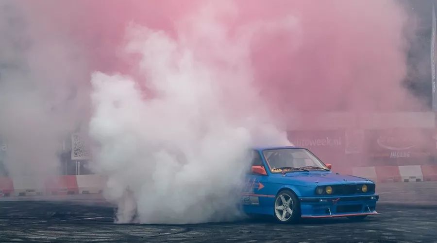 多年老司机整理的汽车漂移技巧，让你任性玩漂移