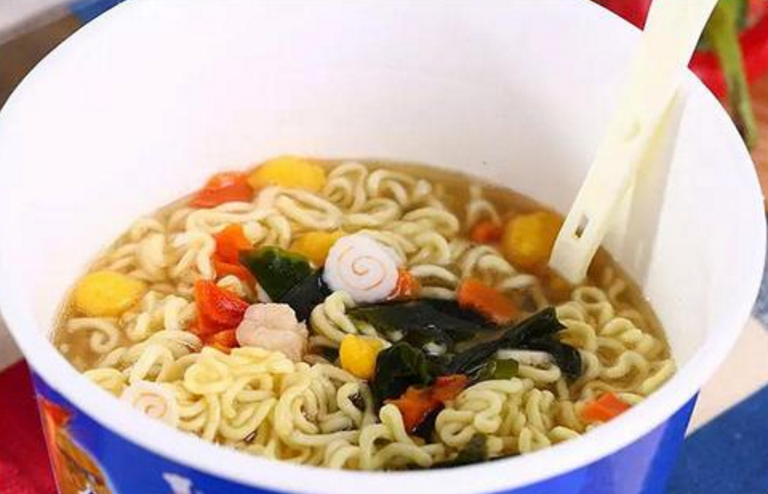 康师傅鲜虾鱼板面（康师傅最引以为傲的5款方便面）