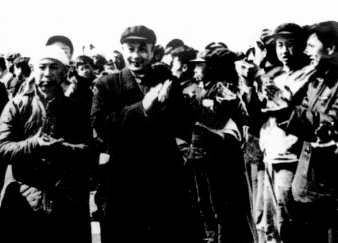 主席称他“满门英烈”，建国后任上海副市长，儿女一正国级三少将