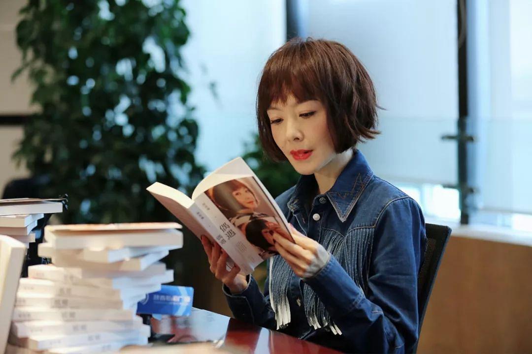 内地名嘴陈鲁豫