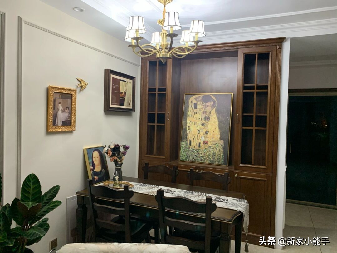 不懂裝潢請看過來，看她家美式風格的新房，全屋穩重大氣又耐看