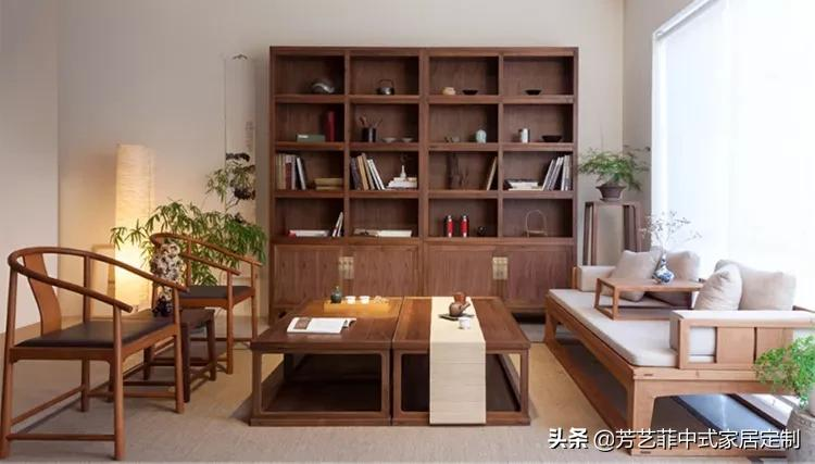 我总结了上千个案例，新中式客厅这样搭配最好看