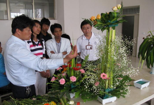 上交的这个专业学费“狂涨”，从4万到12万元，你会报考吗？