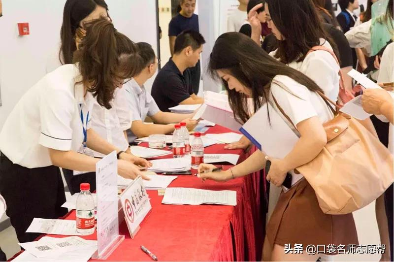 大学生人手一份！大学四年该如何学？这份最全学习计划表快收藏