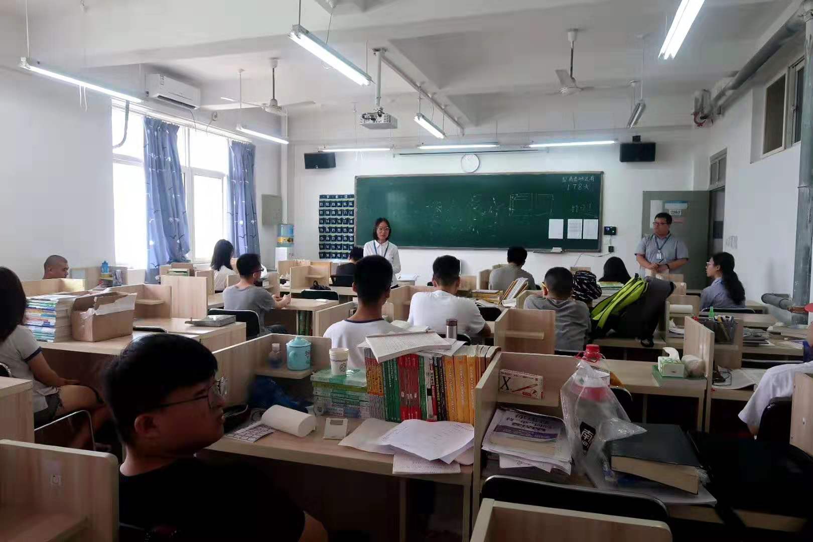 西安寄宿考研学校，助万千考研学子成功上岸