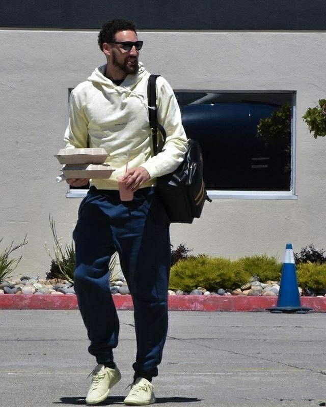 nba球员为什么自己带盒饭（为什么 NBA 球员去客场都要带盒饭？）