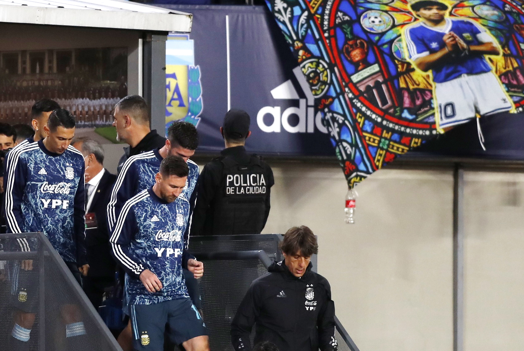 斯卡洛尼率领阿根廷连续30场不败(1-0！阿根廷延续24场不败，梅西16年没在世预赛攻破过秘鲁)