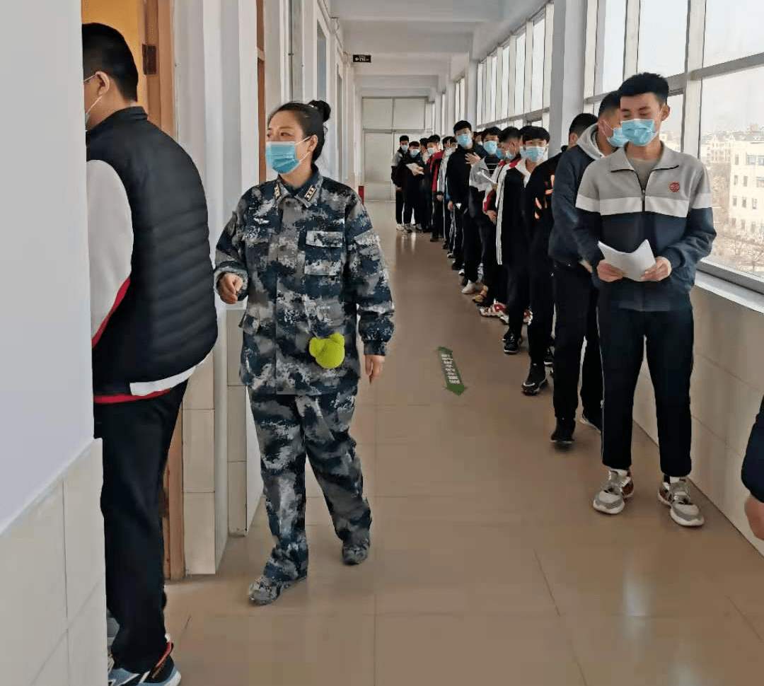 大学哪些专业对“身高”有要求？高考生注意，报考注意“避坑”