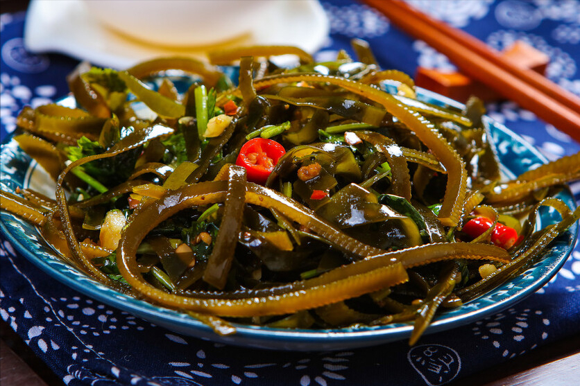 凉拌海带丝时,2个技巧要牢记,清脆爽口真解腻,好吃没腥味