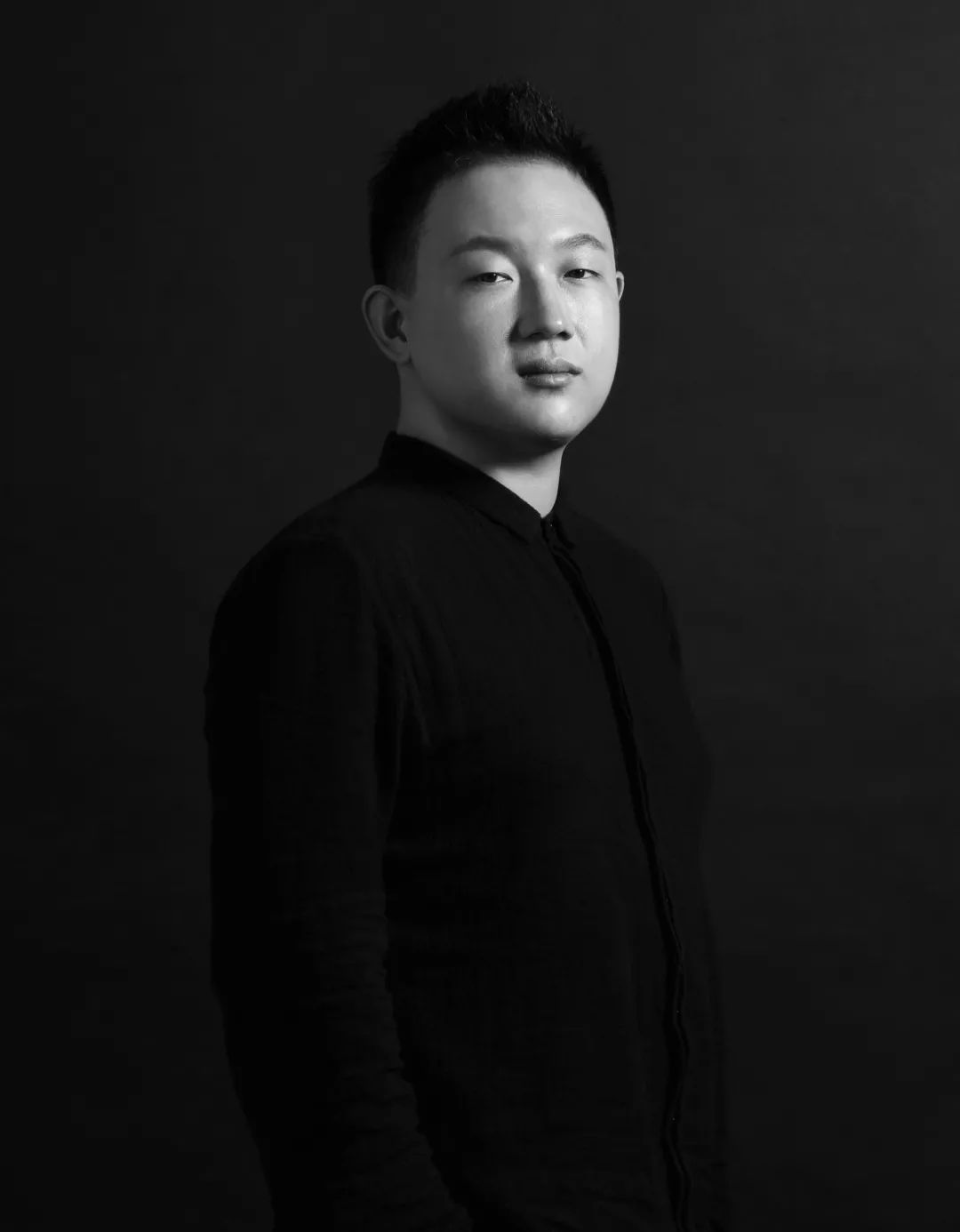 600㎡的软装馆设计，亦虚亦实的世界，犹如游走于魔幻龙宫