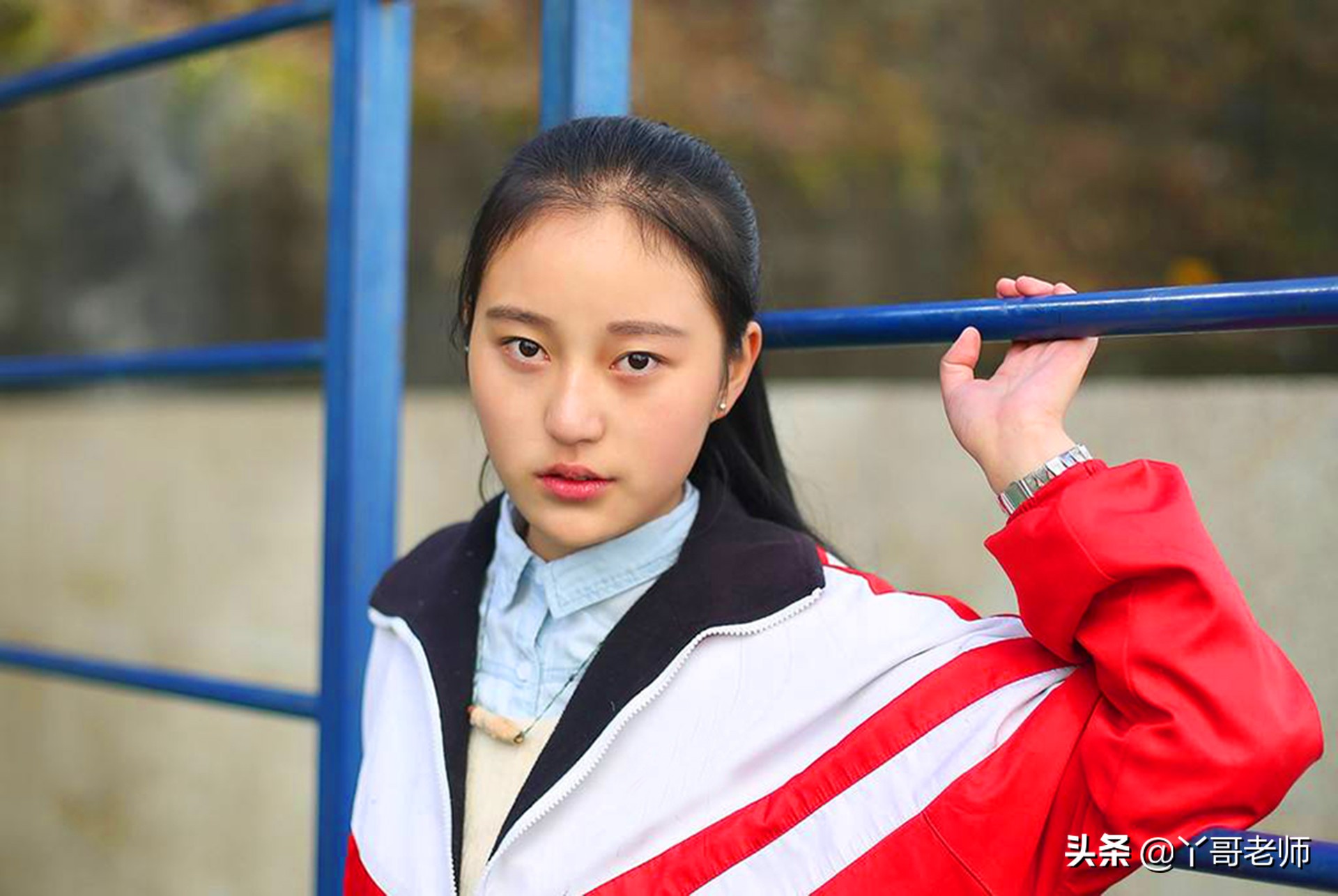 女学生迟到了，教师处理的方式对吗？看老教师怎么说