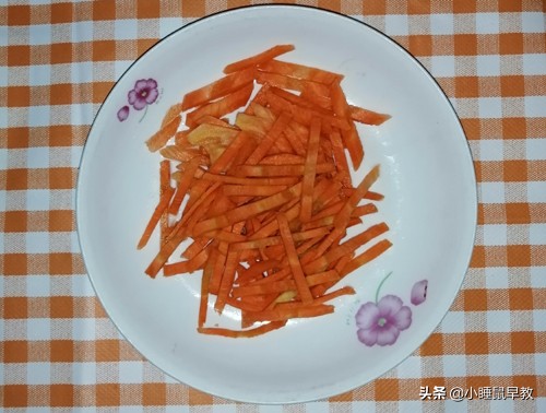 孜然面筋的做法（掌握这三个技巧面筋香辣过瘾）