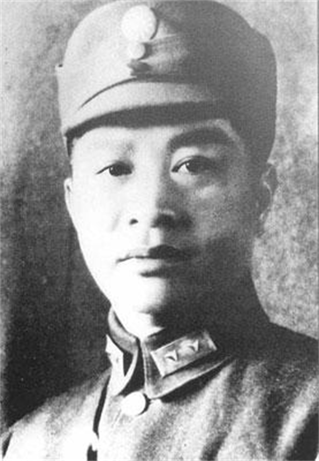 周恩来总理一生，为何四次痛哭？为父亲、为朋友、为人民