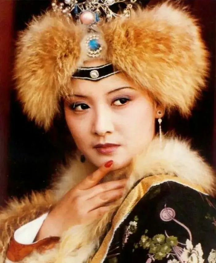 04. 邓婕(饰演刘夫人)