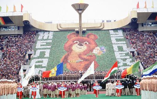 俄罗斯奥运会流泪的熊(1980年莫斯科奥运会：掏空苏联的家底，却遭中美等50多个国家抵制)