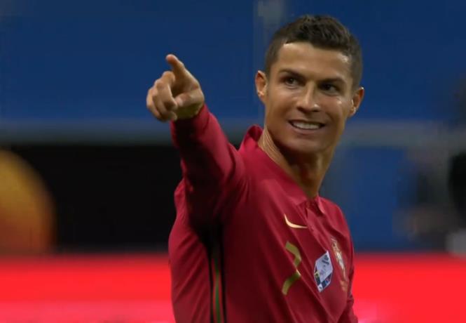 c罗又一神数据史上第一(眼神坚毅!