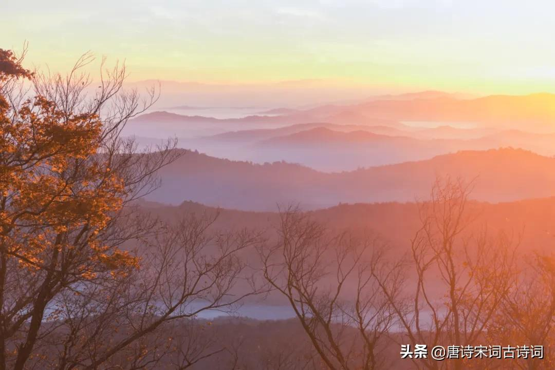 秋天黄昏，有愁亦无愁