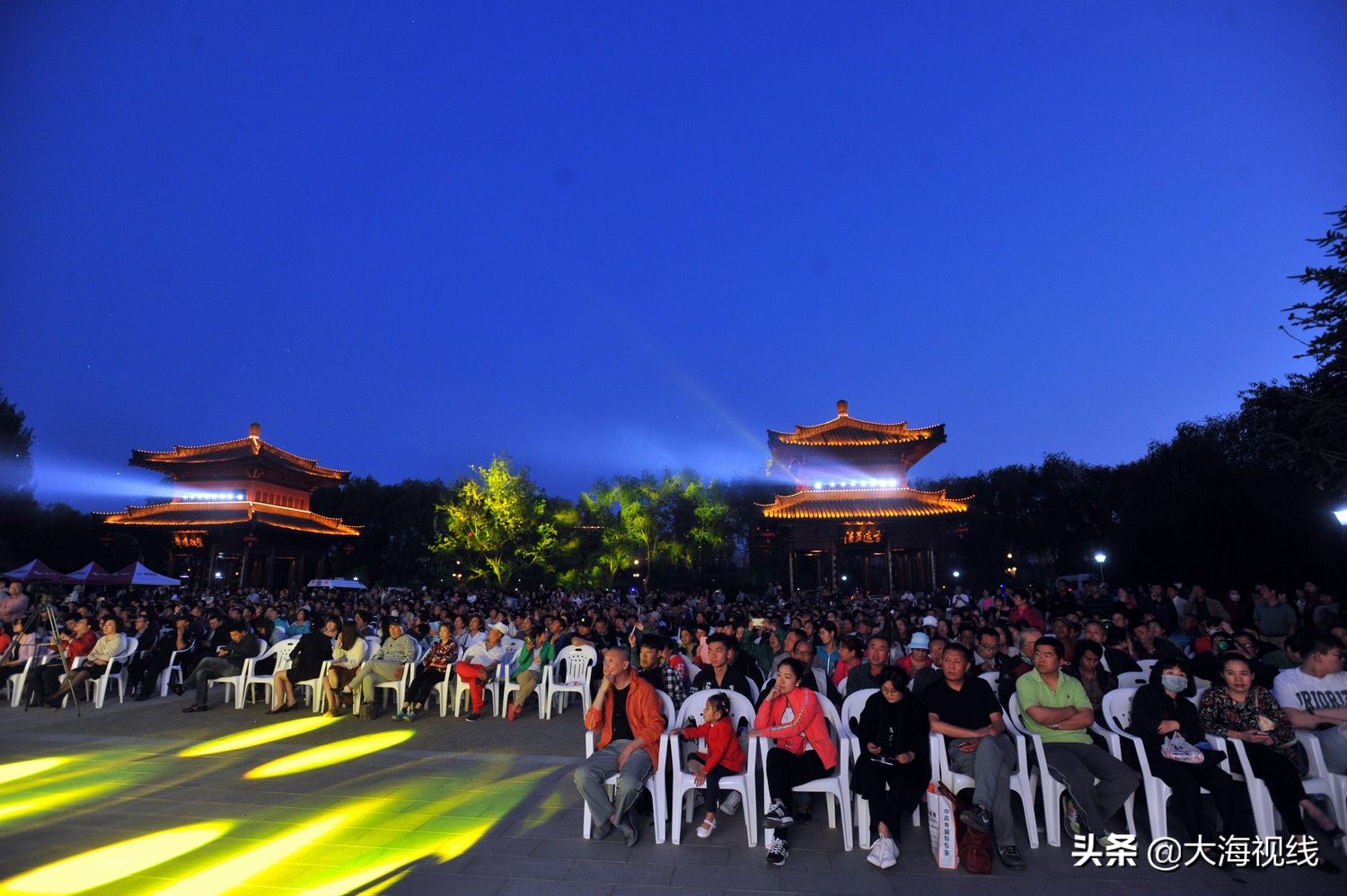 沈阳浑河足球场开放时间最新(沈阳浑河有十座公园 赏花海看天鹅宝宝，周末小游避暑好去处)