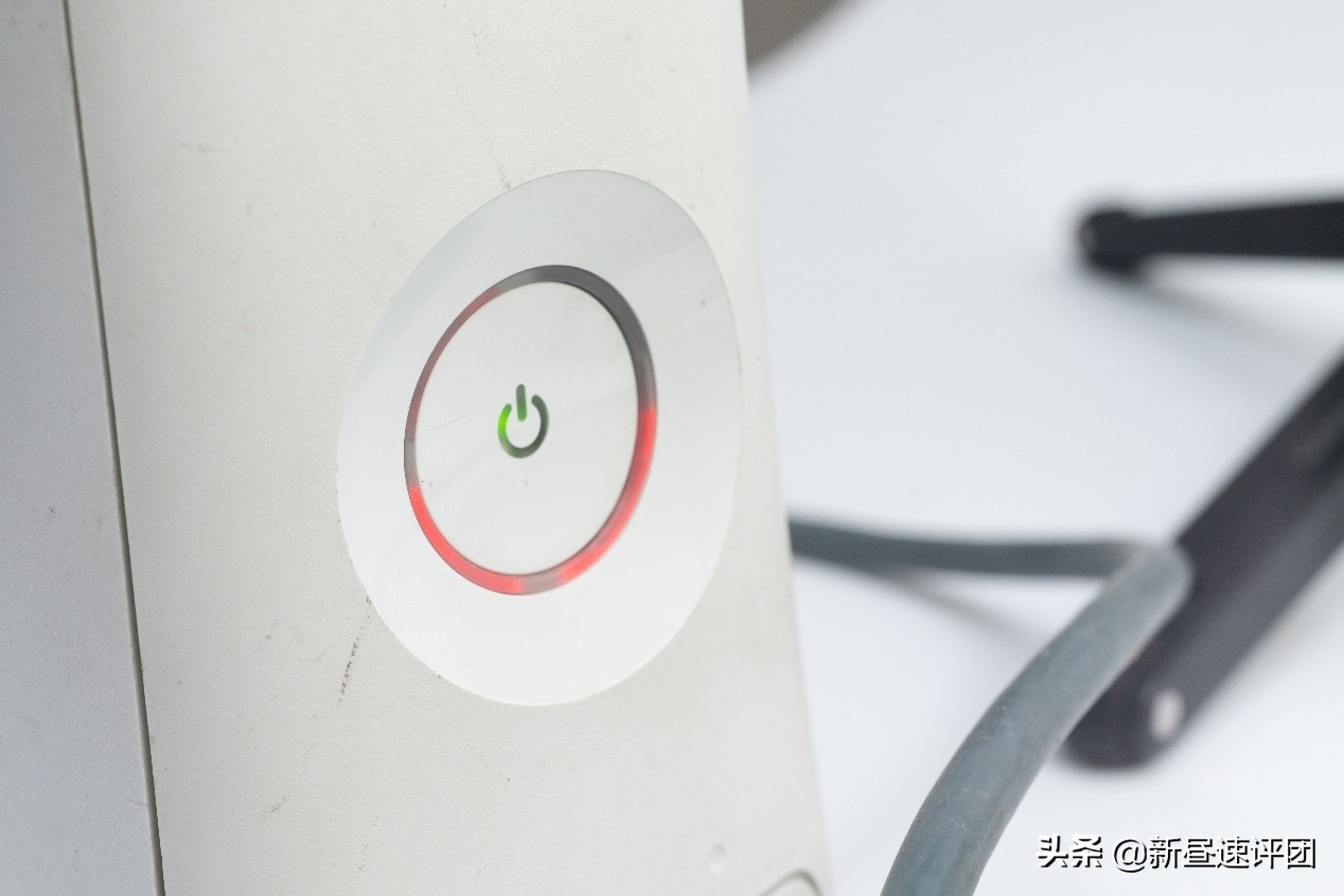 XBOX360拆解修复：我在厨房解决了万年诟病的三红问题