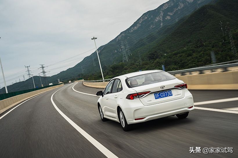 自吸、涡轮、混动的纠结月销3万+的卡罗拉到底哪款值得买？