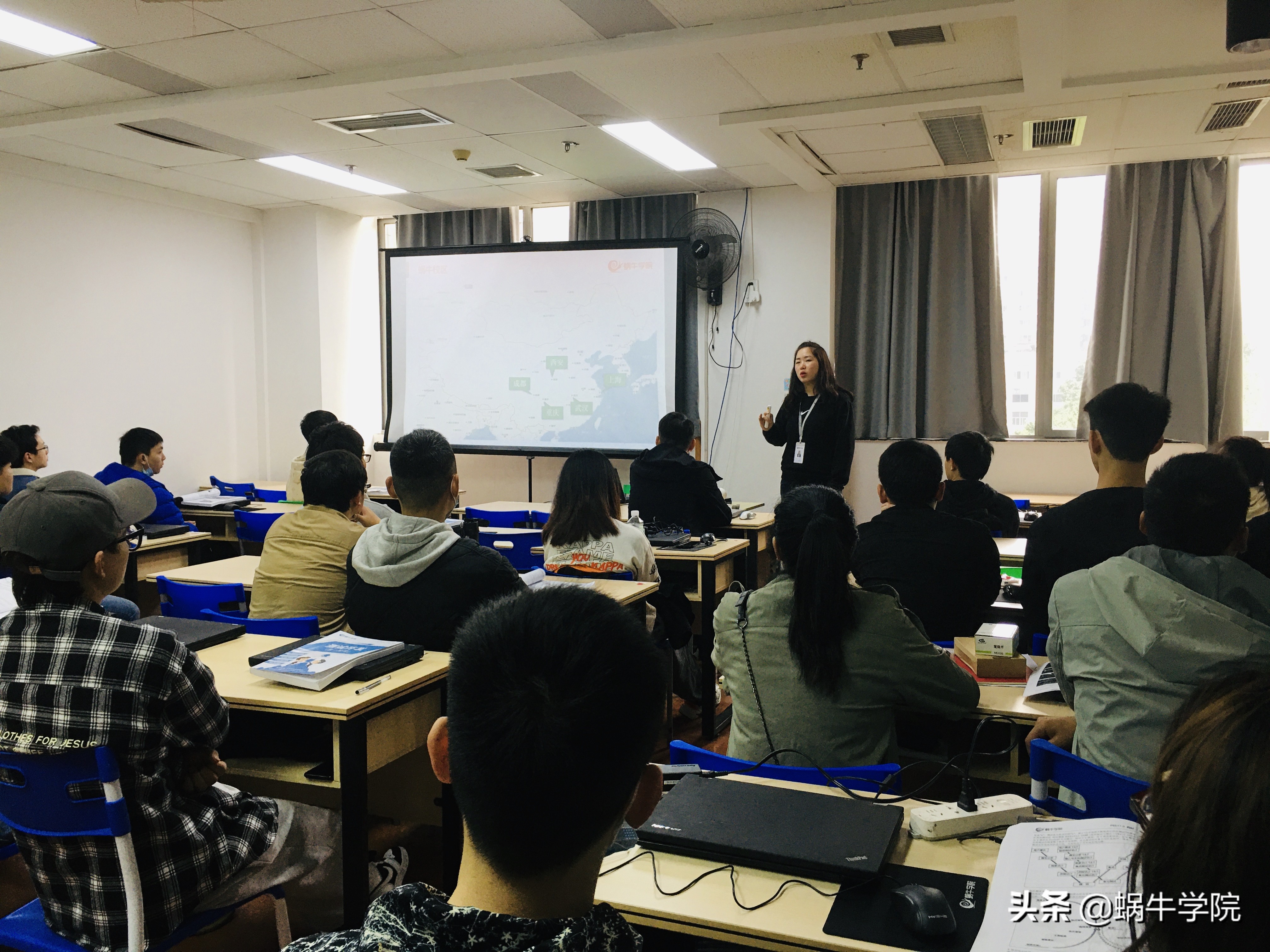 蜗牛创想4大校区，又双叒叕同日开班啦