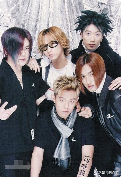 初代男团H.O.T解散之后：有人糊了又糊，有人早已退圈…