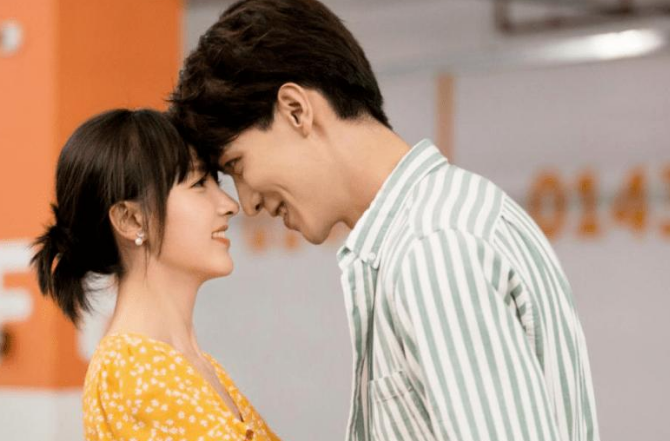 男主罗云熙甚至还被大家称为360度无死角的帅,再搭配上霸道总裁的身份