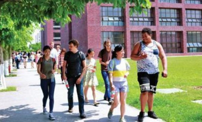 同一所大学，一本和二本批次有什么不同？毕业证基本看不出来