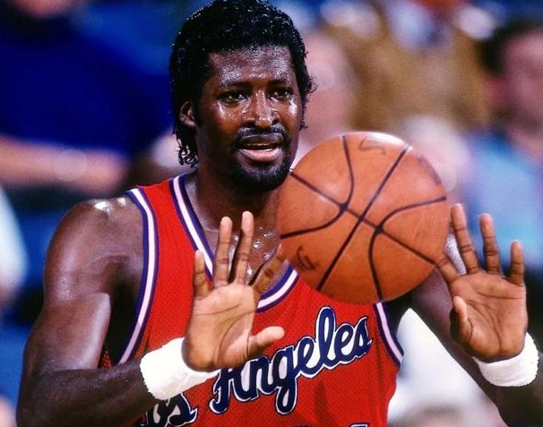 nba1984届选秀(美媒重排1984年选秀：斯托克顿飙升，巴克利成探花，乔丹成状元)