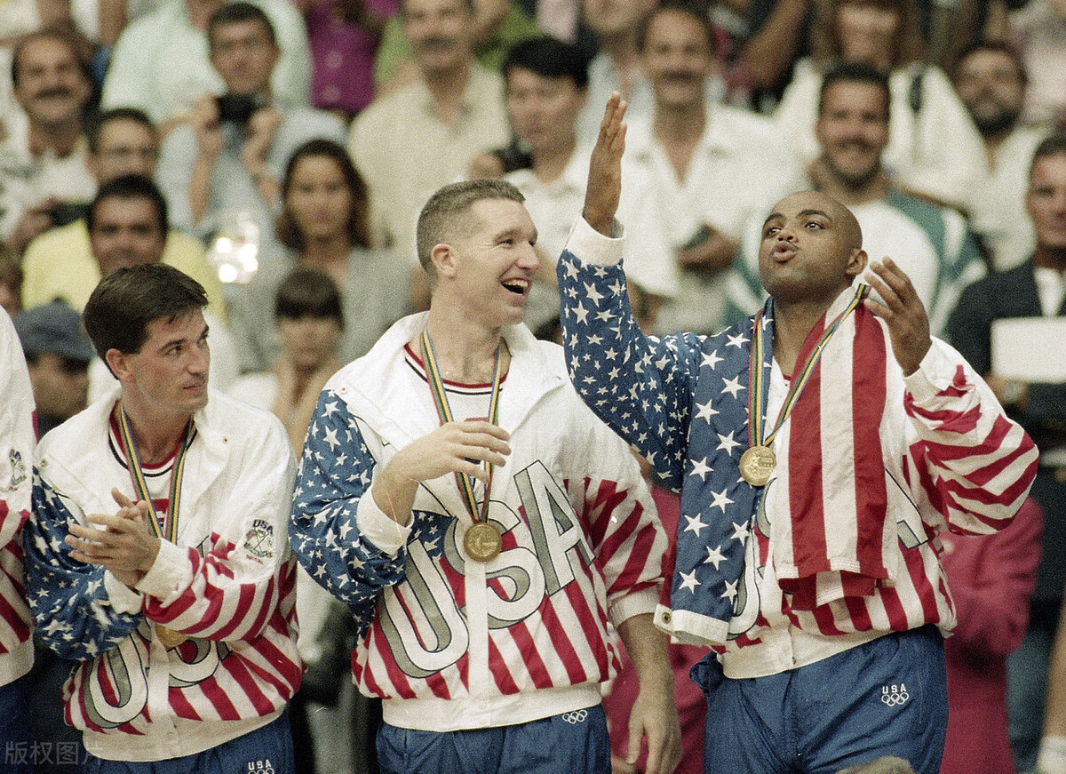 美国男篮梦之队奥运会比赛视频(「奥运经典时刻」1992美国男篮唯一永恒梦之队)
