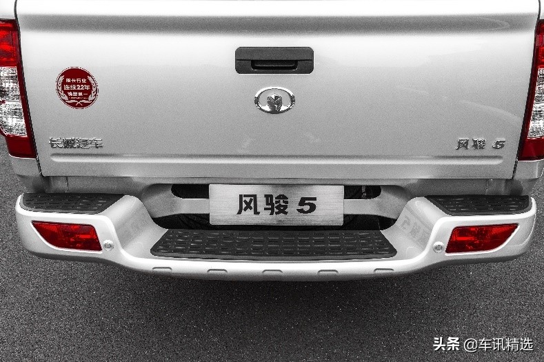 8.48万起，长城风骏5柴油国六版，2.0T动力油耗低至7.6L