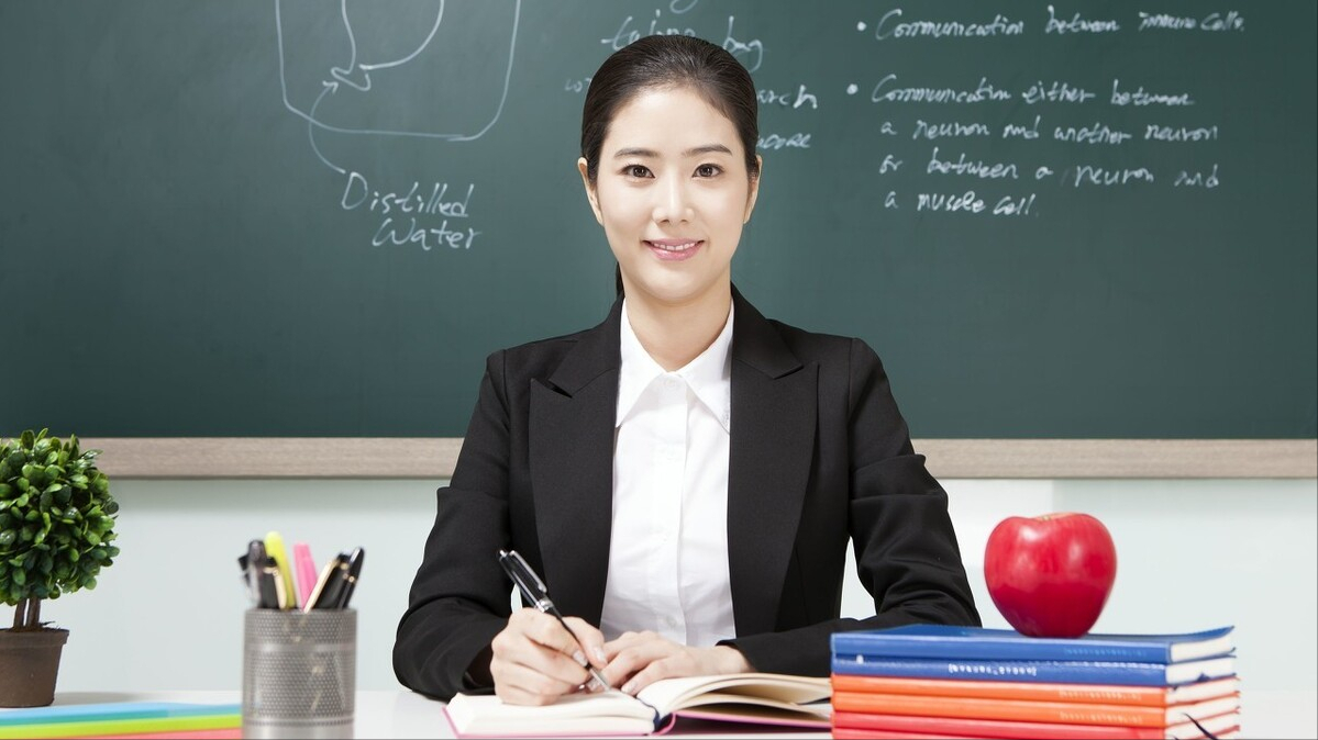 大学教师招聘条件(985高校招聘教师)-郑州富士康现状最新信息