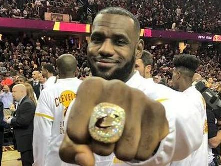 整个NBA所有人，谁手握最多冠戒？乔丹仅6枚，11冠的指环王也靠边
