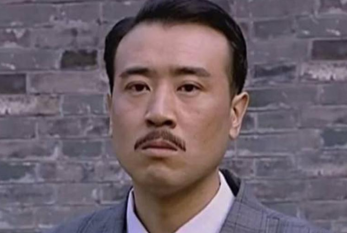 原来有人生来便是深渊，5个娱乐圈悲惨男星，经历个个让人心碎